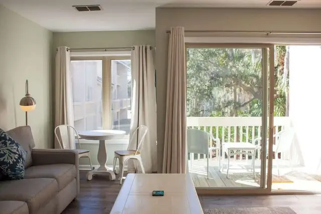 Living room at Beach Arbor 21